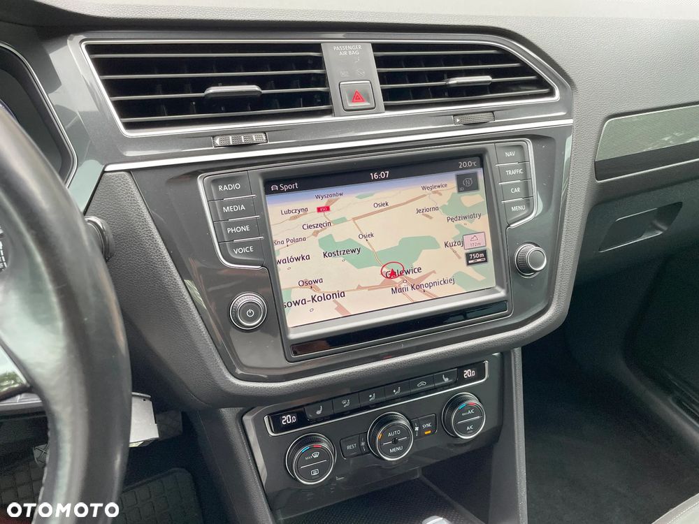 Volkswagen Tiguan 2.0 TDI 4Mot Sport&Style DSG - 30