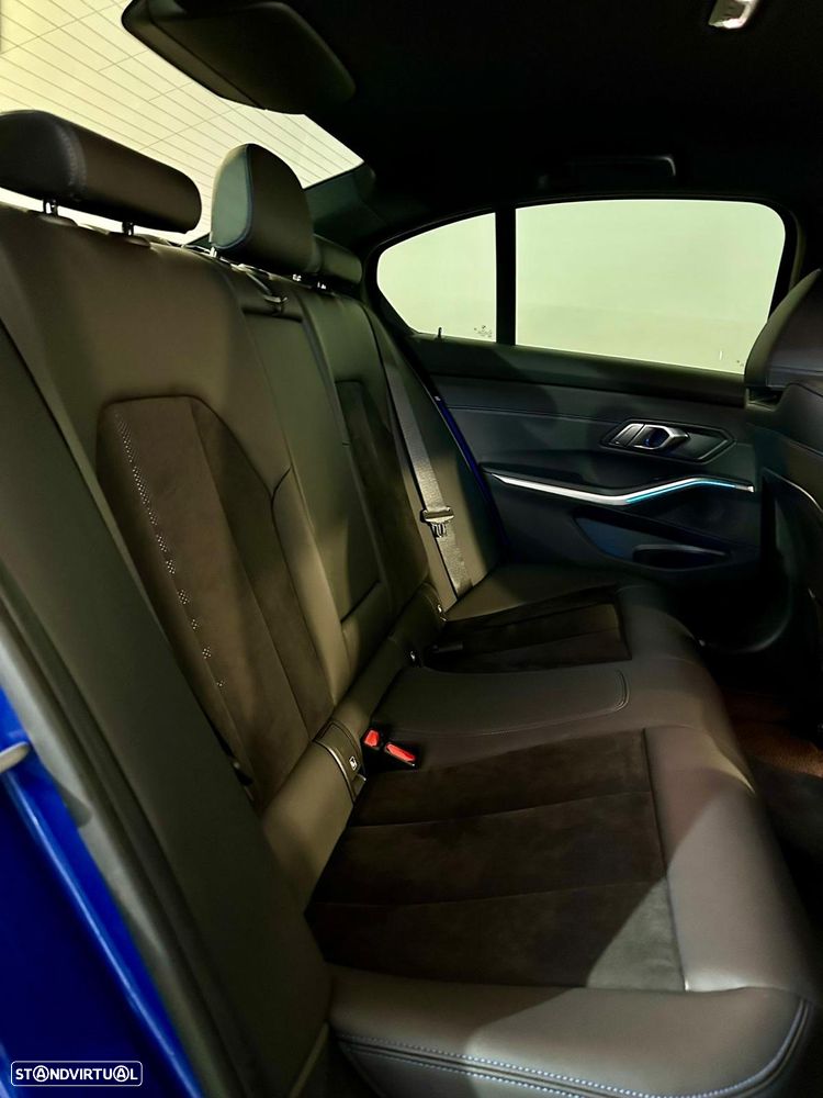 BMW 330 e Aut. M Sport - 33