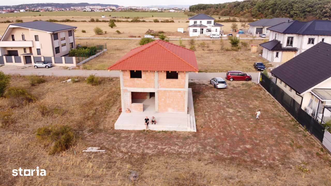 Casa cu etaj in Oradea - cartierul Grigorescu - Imagine principală: 4/17