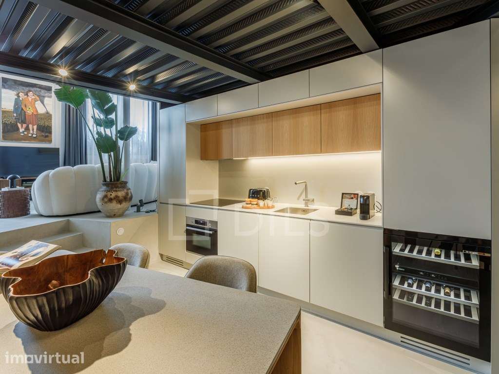 Loft duplex com pátio privado em edifício premiado, Campolide - Grande imagem: 3/11