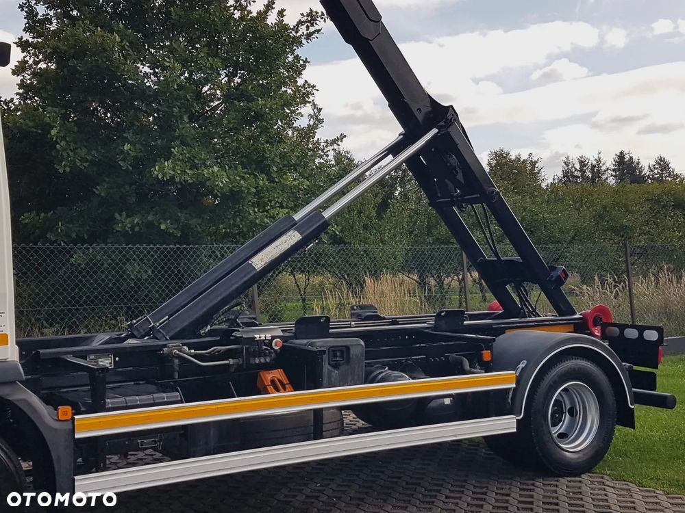 MAN TGL 12.220 HAKOWIEC 4x2 KLIMA - 24