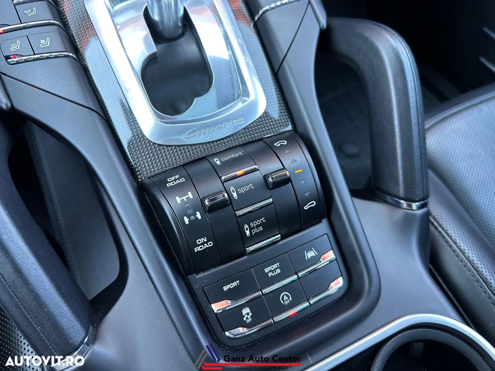 Porsche Cayenne Platinum Edition - 22