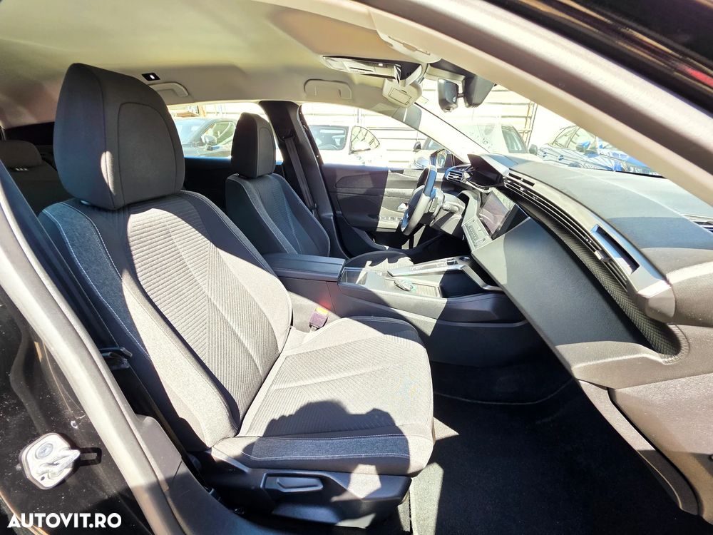 Peugeot 308 1.6L 180 EAT8 PHEV Allure Pack - 17