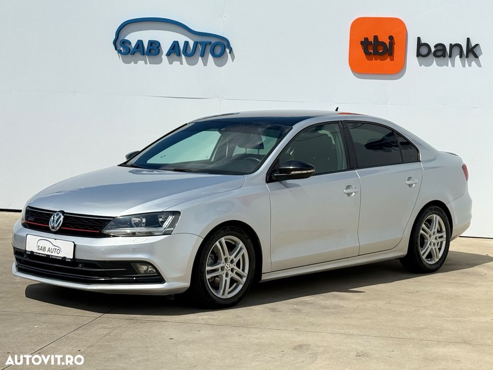 Volkswagen Jetta 2.0 TDI BlueMotion Technologie - 2