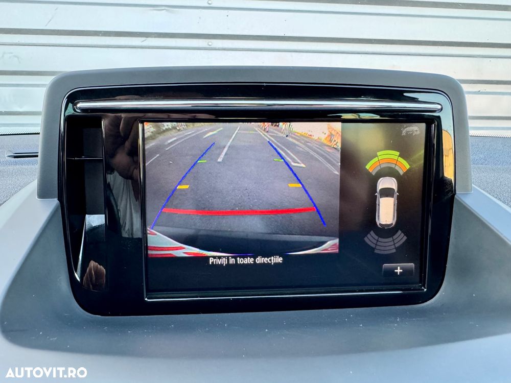 Renault Megane ver-energy-dci-130-bose-edition - 14