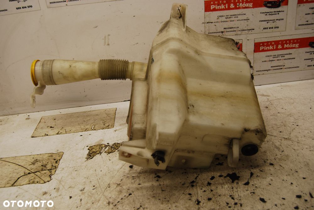 ZBIORNICZEK SPRYSKIWACZY 100-20953 SUBARU LEGACY IV IFT - 3