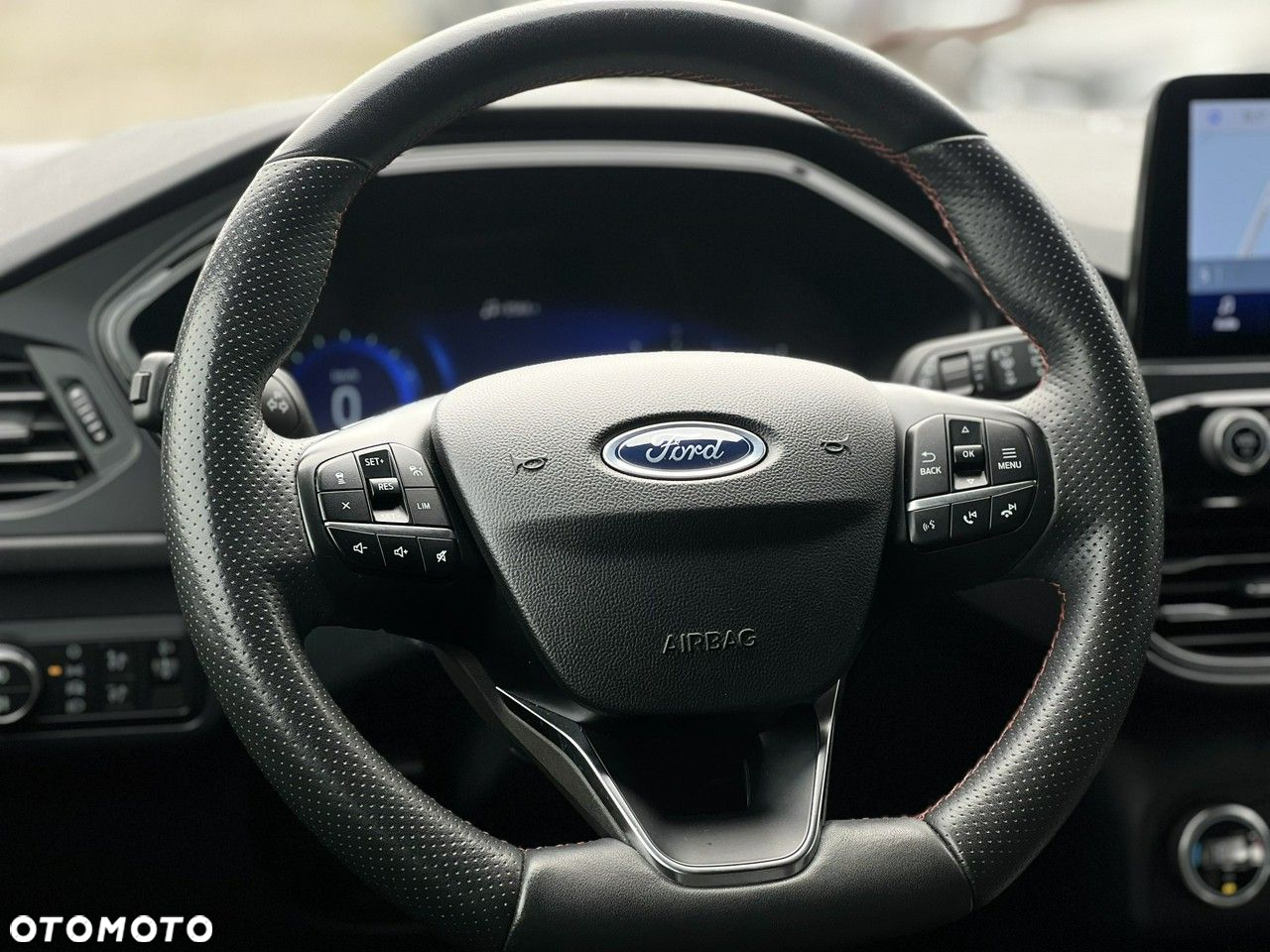Ford Kuga 2.0 EcoBlue mHEV FWD ST-Line X - 15