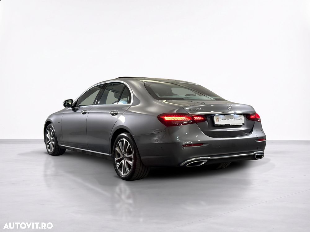 Mercedes-Benz E - 4