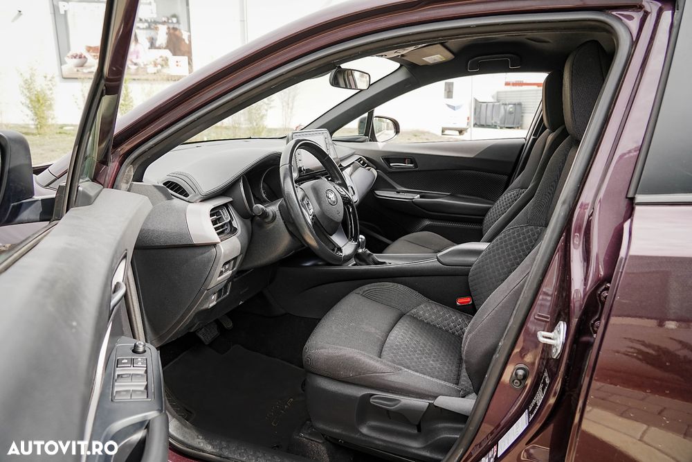 Toyota C-HR 1.8 HSD 122 CP 4x2 CVT Core - 15