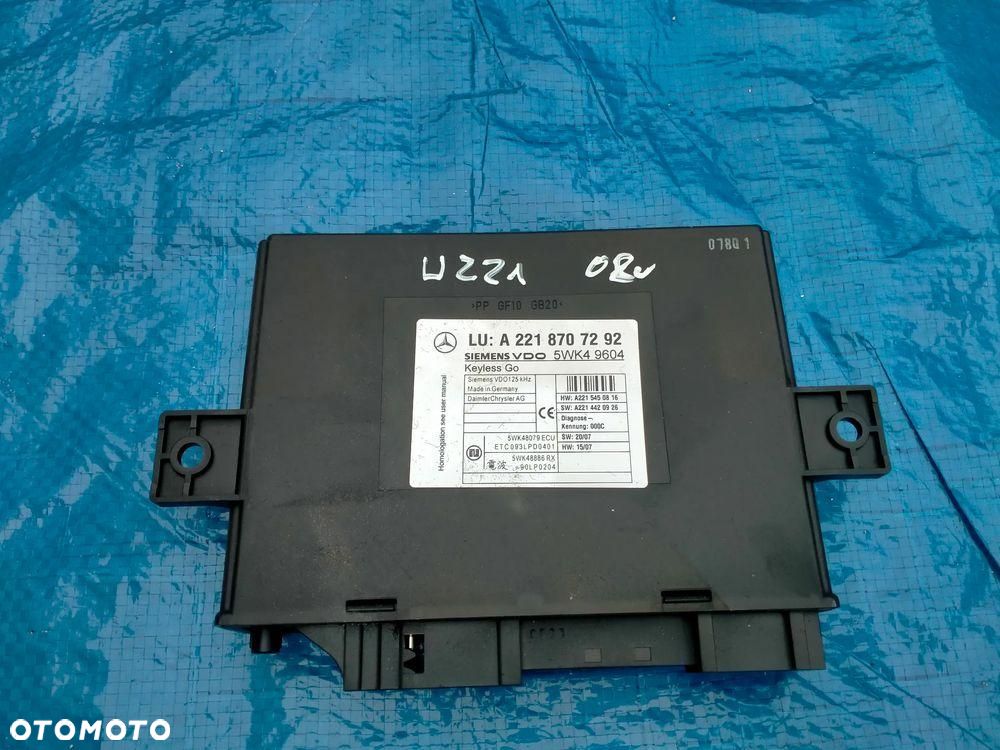 Mercedes W221 S Klasa Moduł Sterownik Keyless Go A2218707292 - 1
