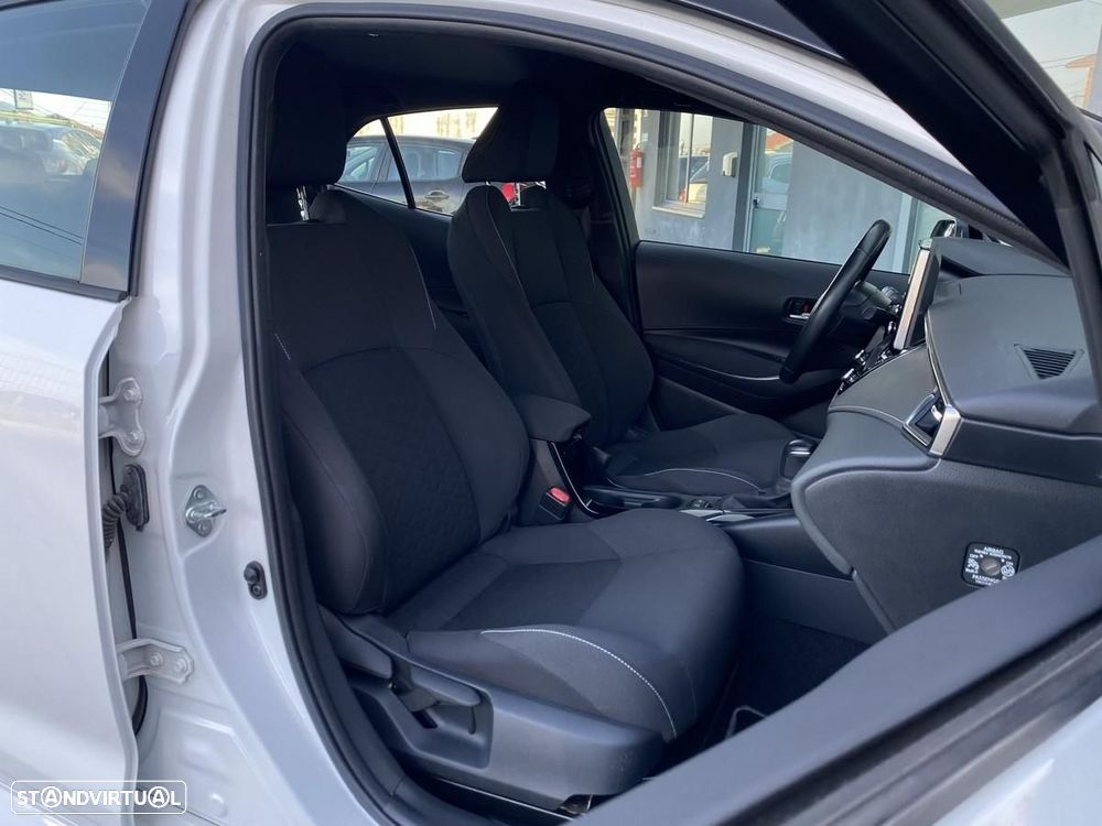 Toyota Corolla 1.8 Hybrid Comfort - 10