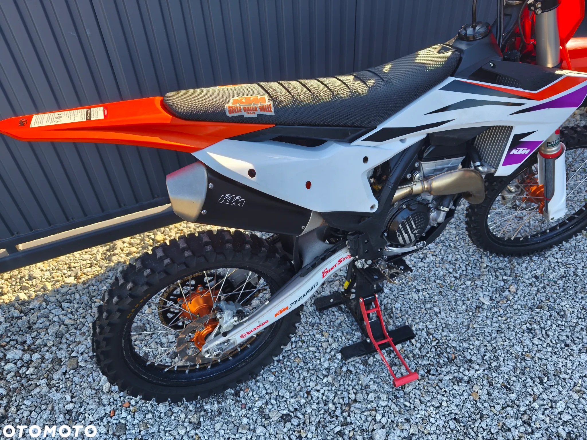 KTM SXF - 9