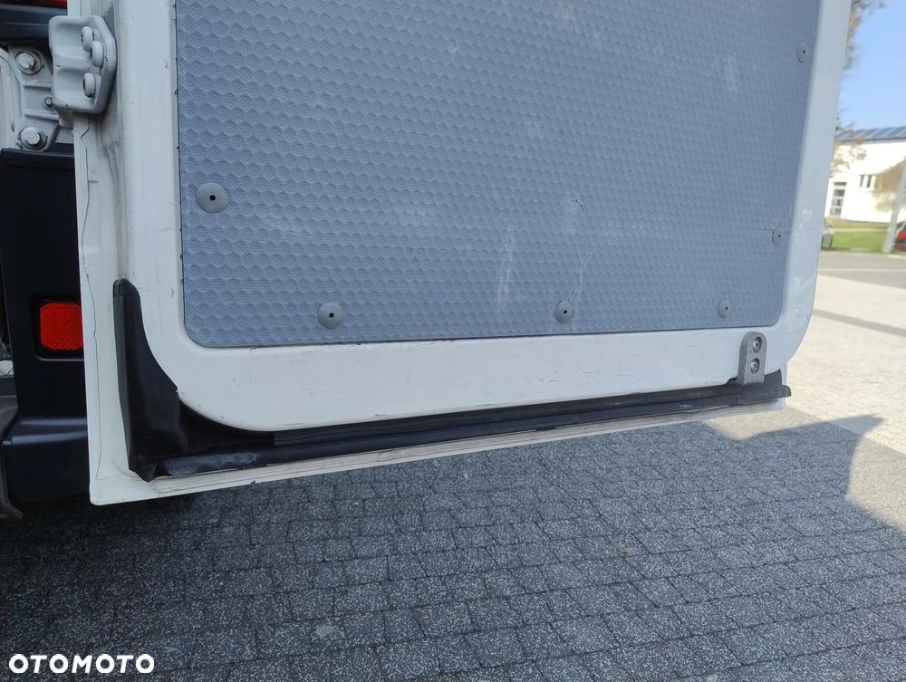 Peugeot BOXER PO LIFTINGU 2.2 HDI (130KM) 6-BIEGÓW (L2H2) STAN IDEALNY KLIMA TEMPOMAT NIE MA RDZY SERWIS KM ! ! ! - 34