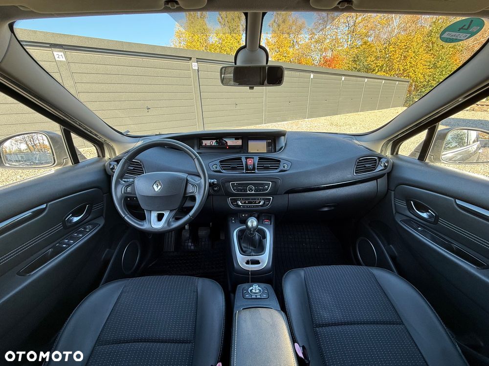 Renault Scenic - 25