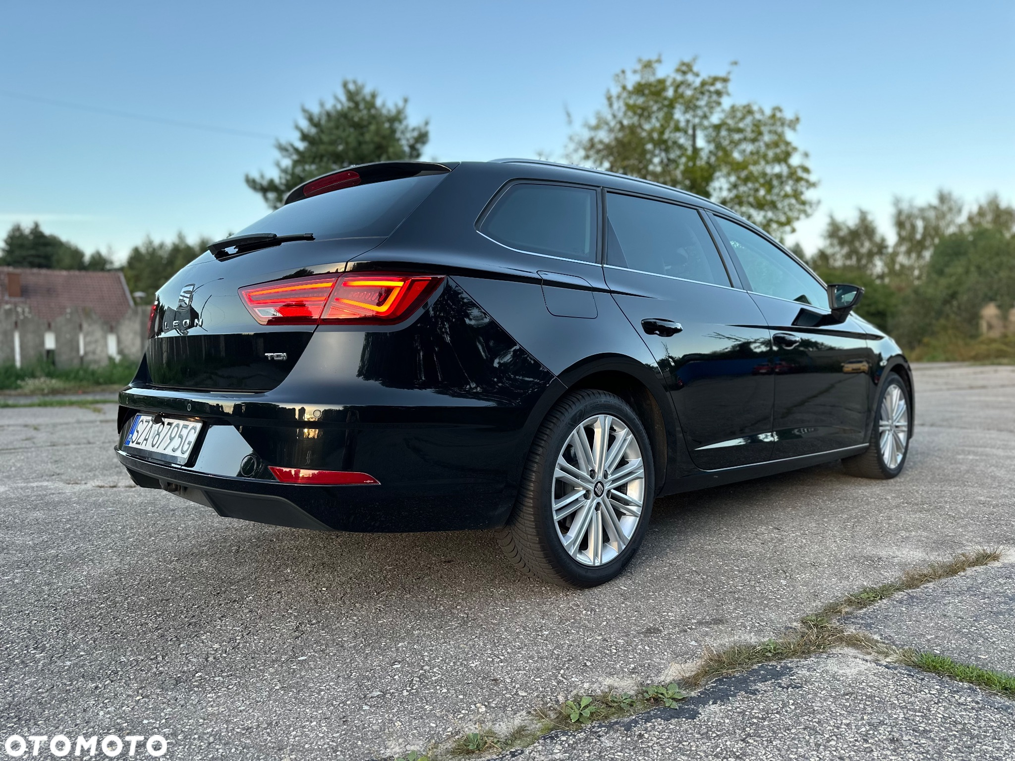 Seat Leon 2.0 TDI DPF Start&Stop DSG XCELLENCE - 11
