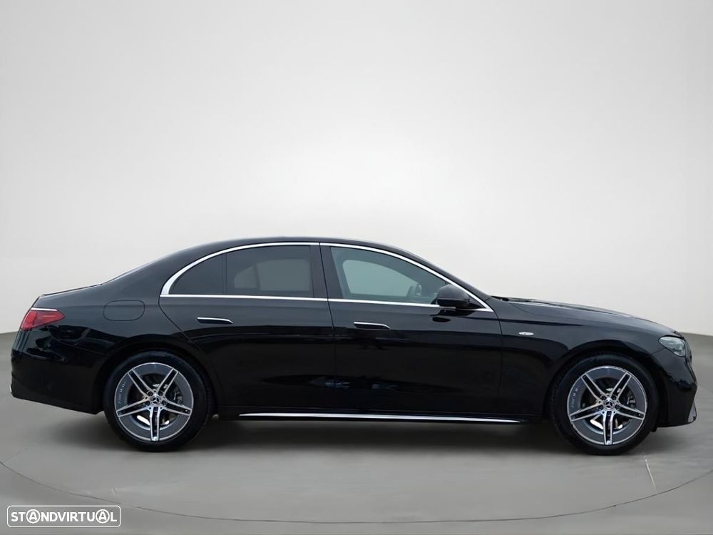 Mercedes-Benz E 300 e AMG Line - 5
