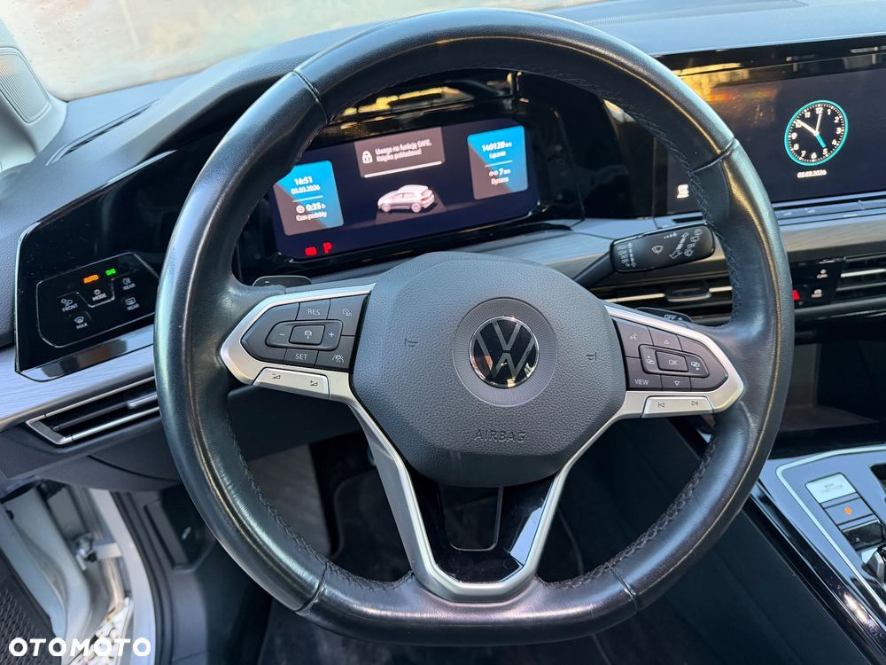 Volkswagen Golf - 38