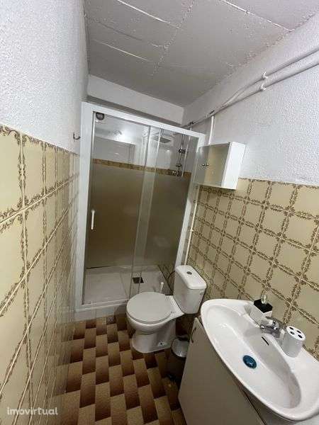 T1 mobilado em Carenque - Grande imagem: 2/8