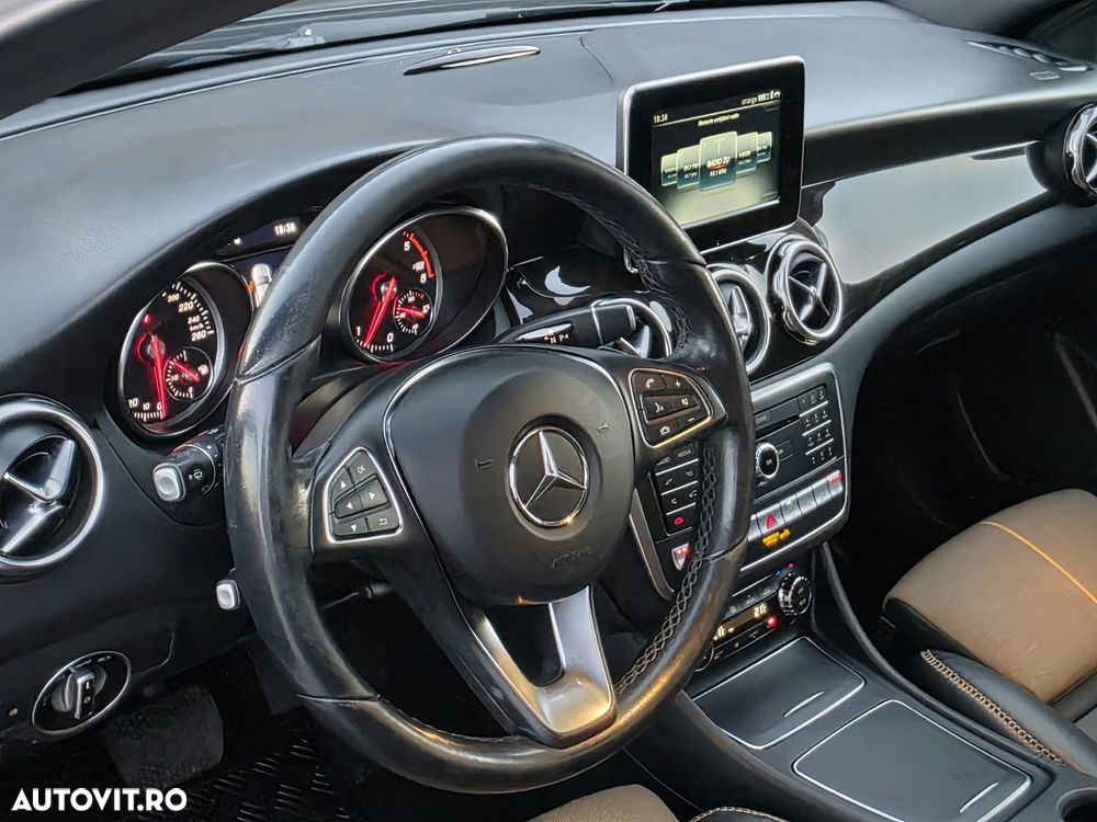 Mercedes-Benz GLA 200 d 4MATIC Aut. - 10