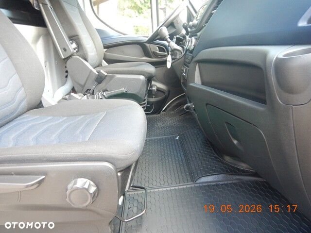 Iveco 70C18 - 30