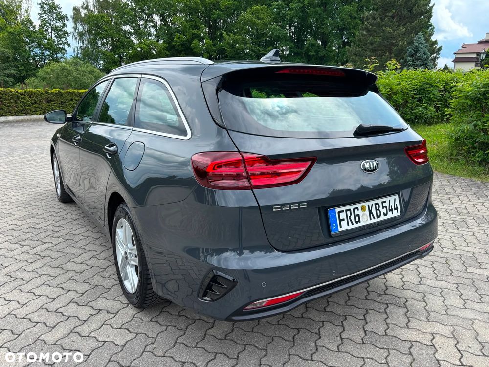 Kia Ceed 1.6 CRDi SCR L Business Line DCT - 4