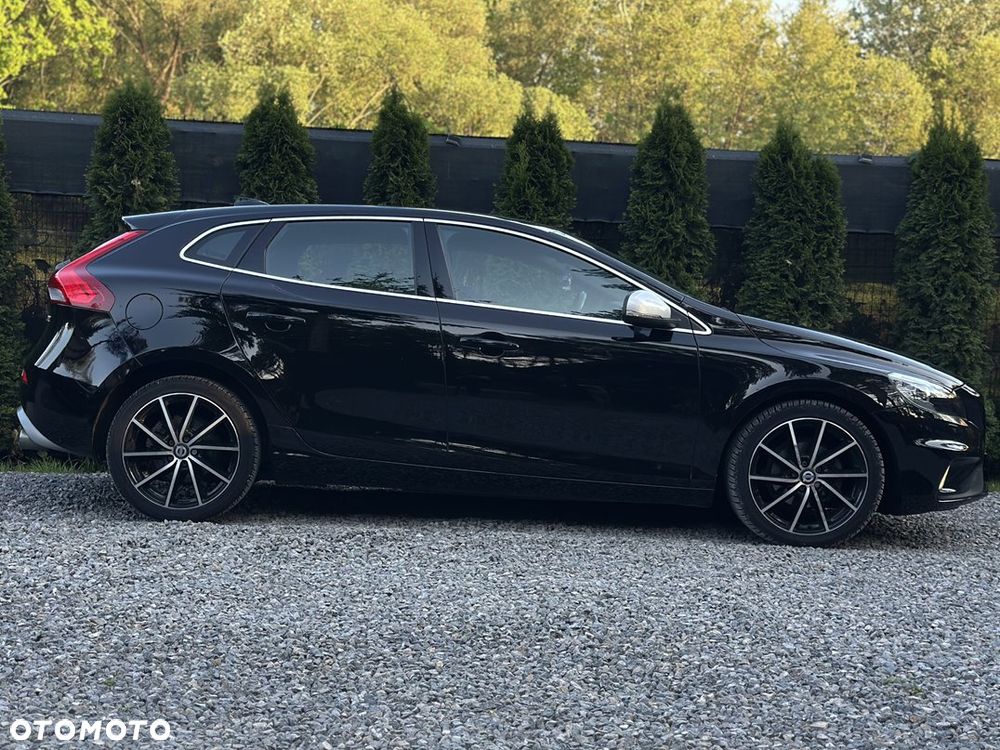 Volvo V40 D2 Drive-E R-Design Kinetic - 14