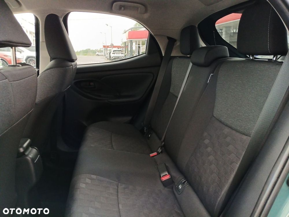 Toyota Yaris Hybrid 1.5 Style - 13