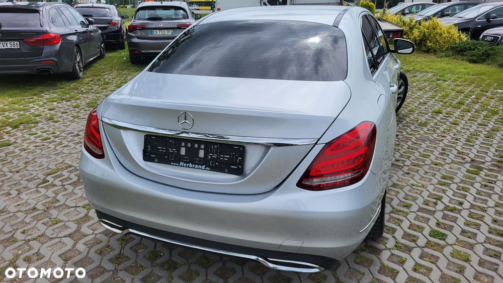 Mercedes-Benz Klasa C 180 Avantgarde - 15