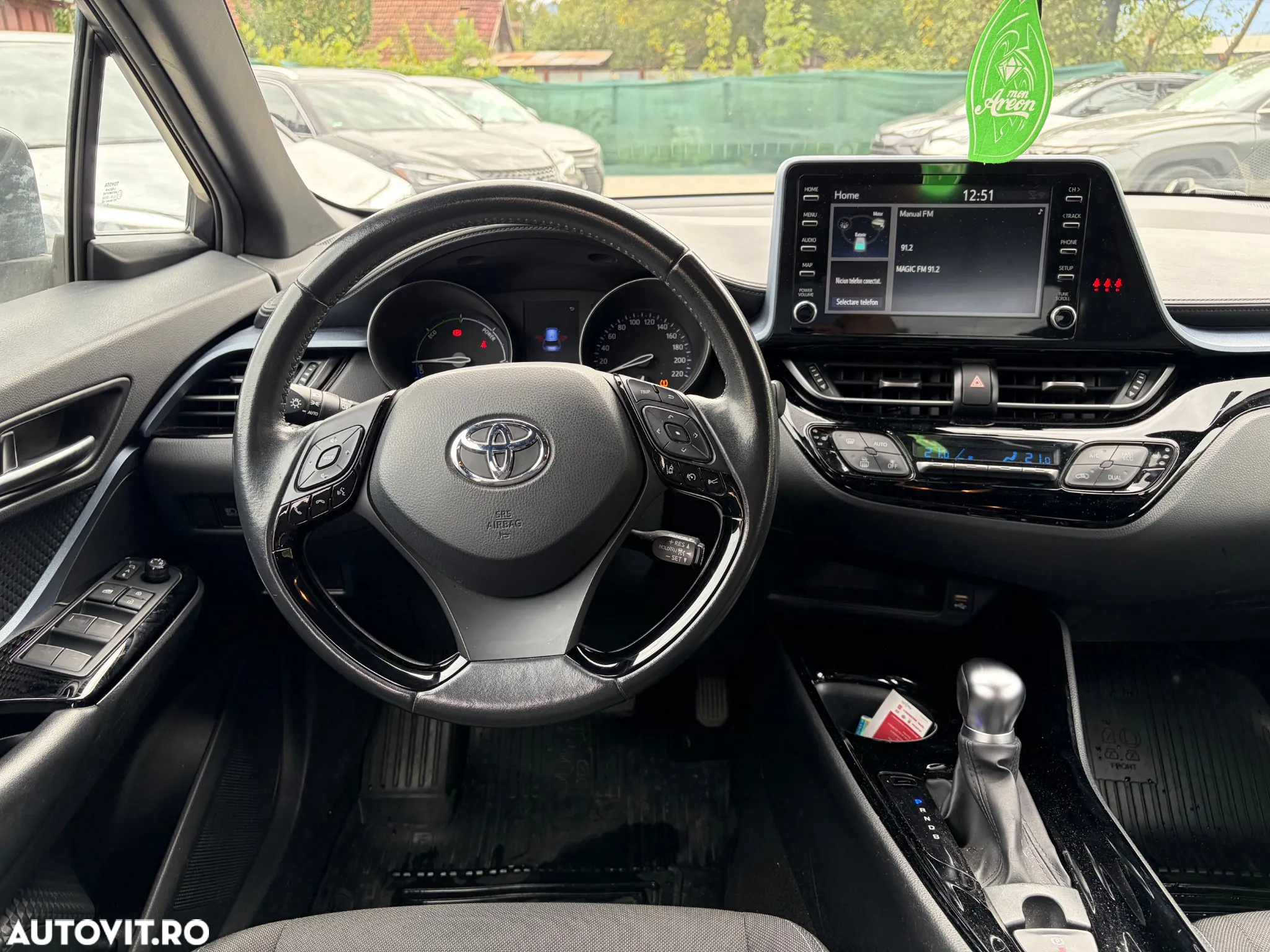 Toyota C-HR Hybrid Lounge - 20