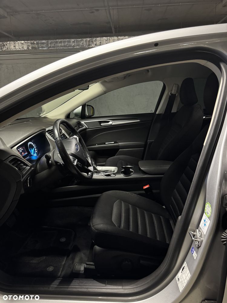 Ford Mondeo 2.0 TDCi Titanium PowerShift - 10