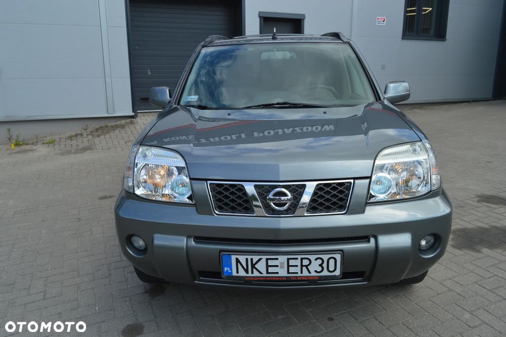 Nissan X-Trail 2.2 dCi 4x4 DPF Comfort - 10