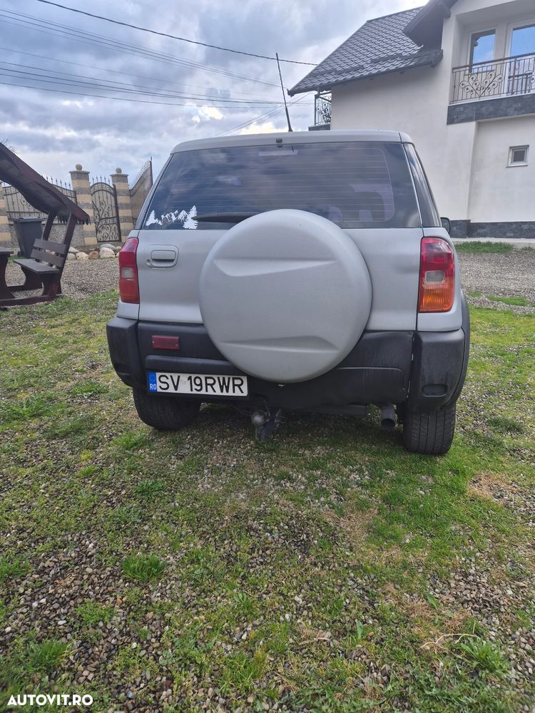 Toyota RAV4 D-4D 4x4 - 4