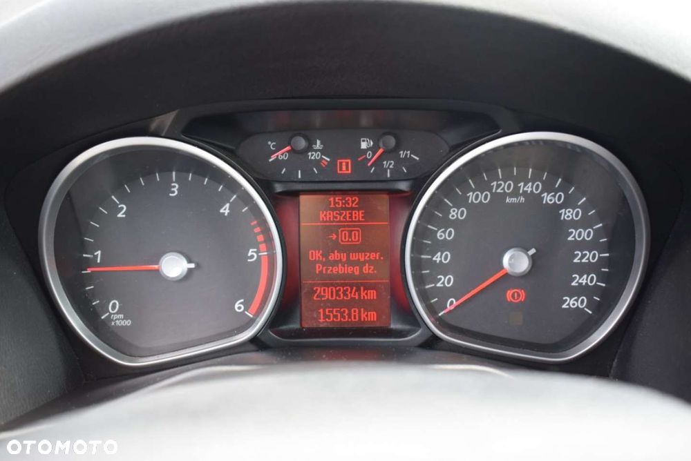 Ford Mondeo - 29