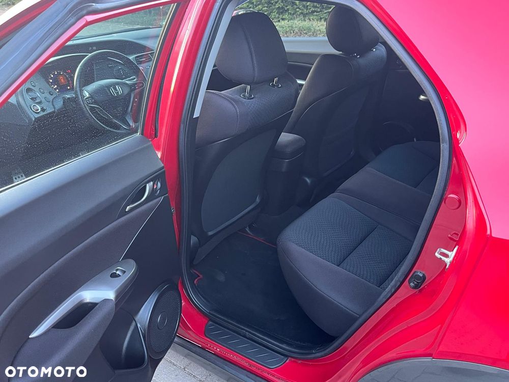 Honda Civic 1.8i-VTEC Sport - 11