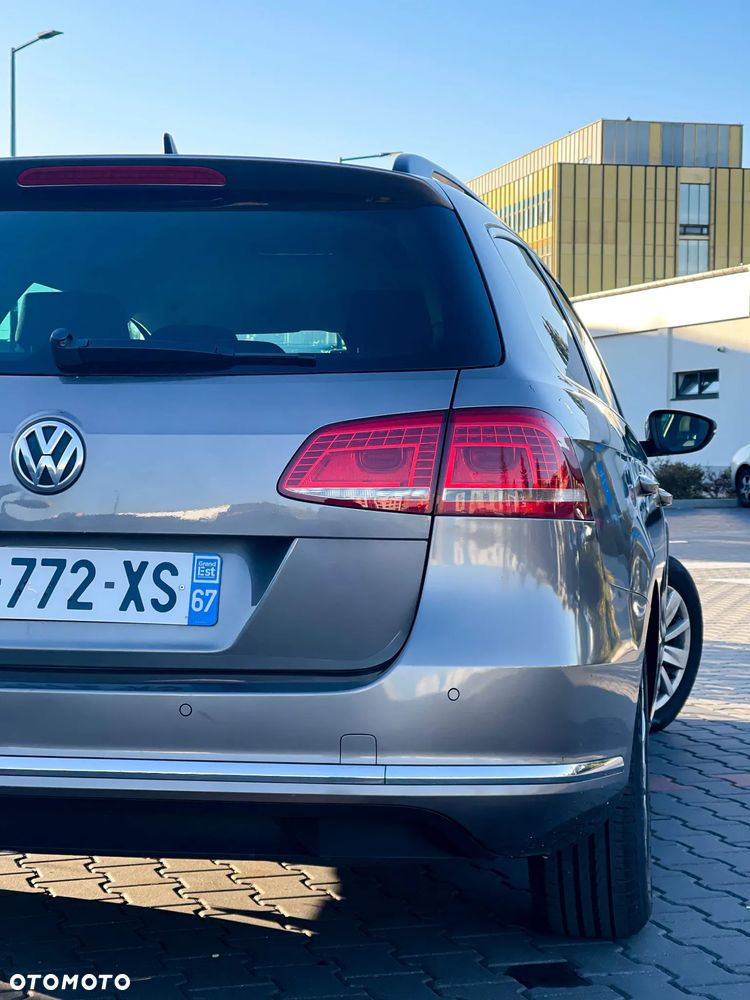 Volkswagen Passat Variant 2.0 TDI BlueMotion Technology Exclusive - 3