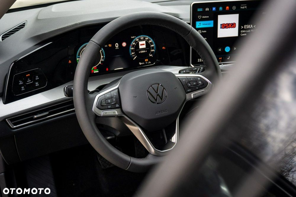 Volkswagen Golf - 12