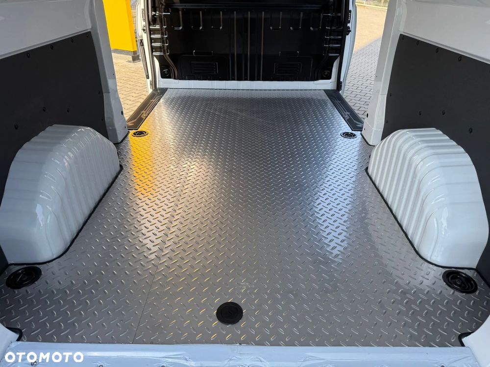 Maxus Deliver 7 - 11