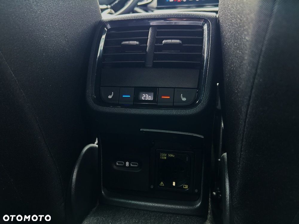 Skoda Octavia 2.0 TDI Sportline DSG - 20