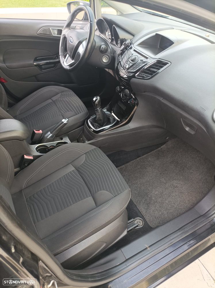 Ford Fiesta 1.5 TDCi Titanium - 10