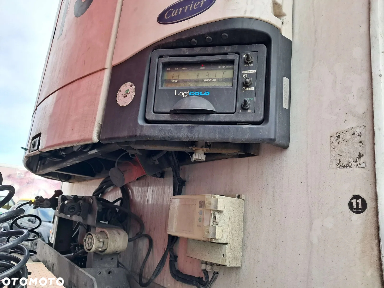 Fruehauf Naczepa IZOTERMA 2012r chłodnia mroźnia Agregat WINDA roleta Carrier - 4