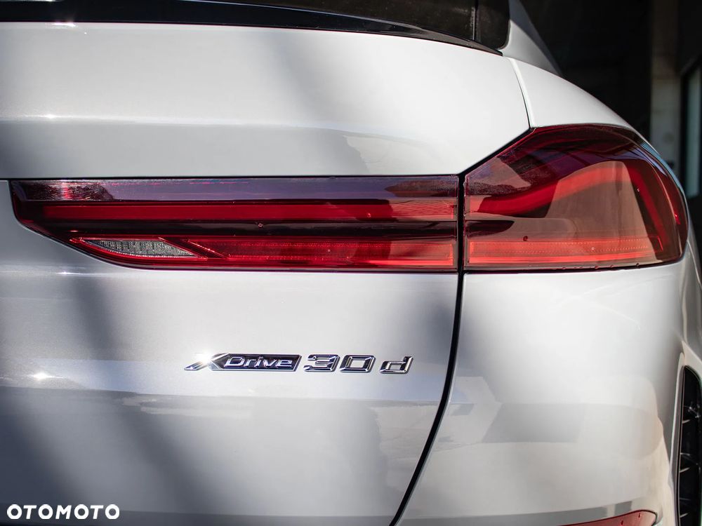 BMW X6 xDrive30d - 13