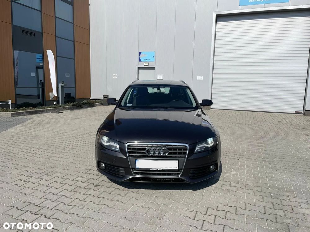 Audi A4 Avant - 1