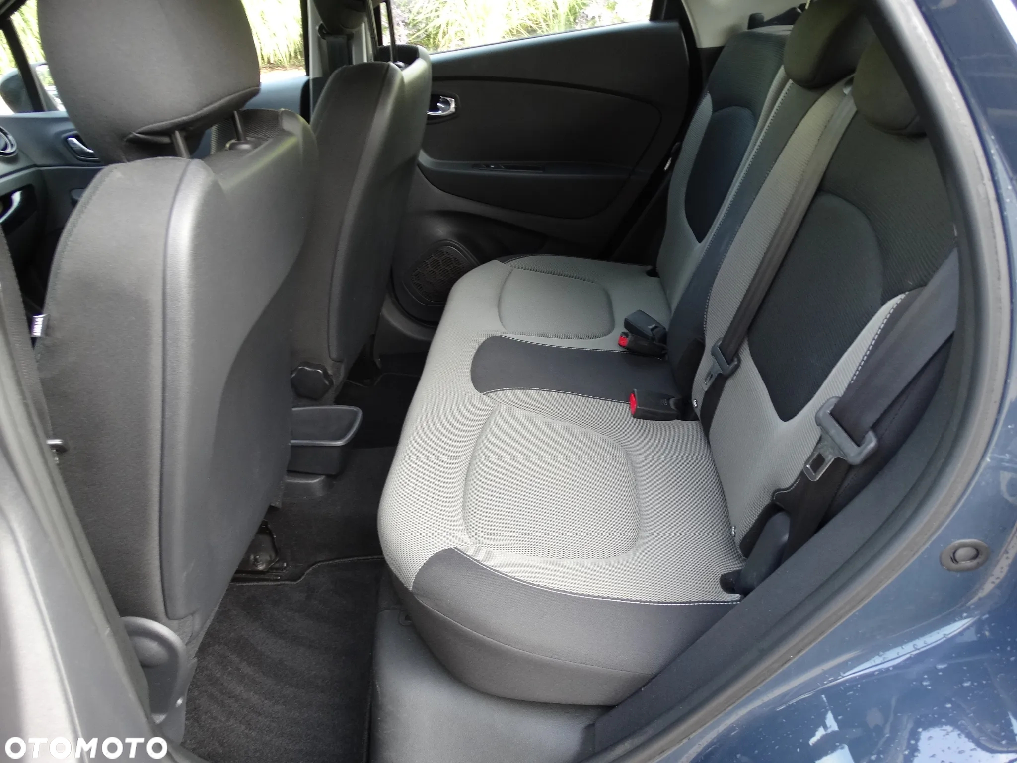 Renault Captur 1.2 Energy TCe Intens EDC EU6 - 29