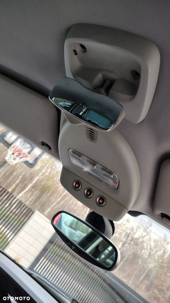 Citroën C8 2.0 16V Confort - 36