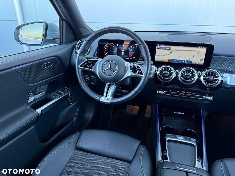 Mercedes-Benz GLB - 13