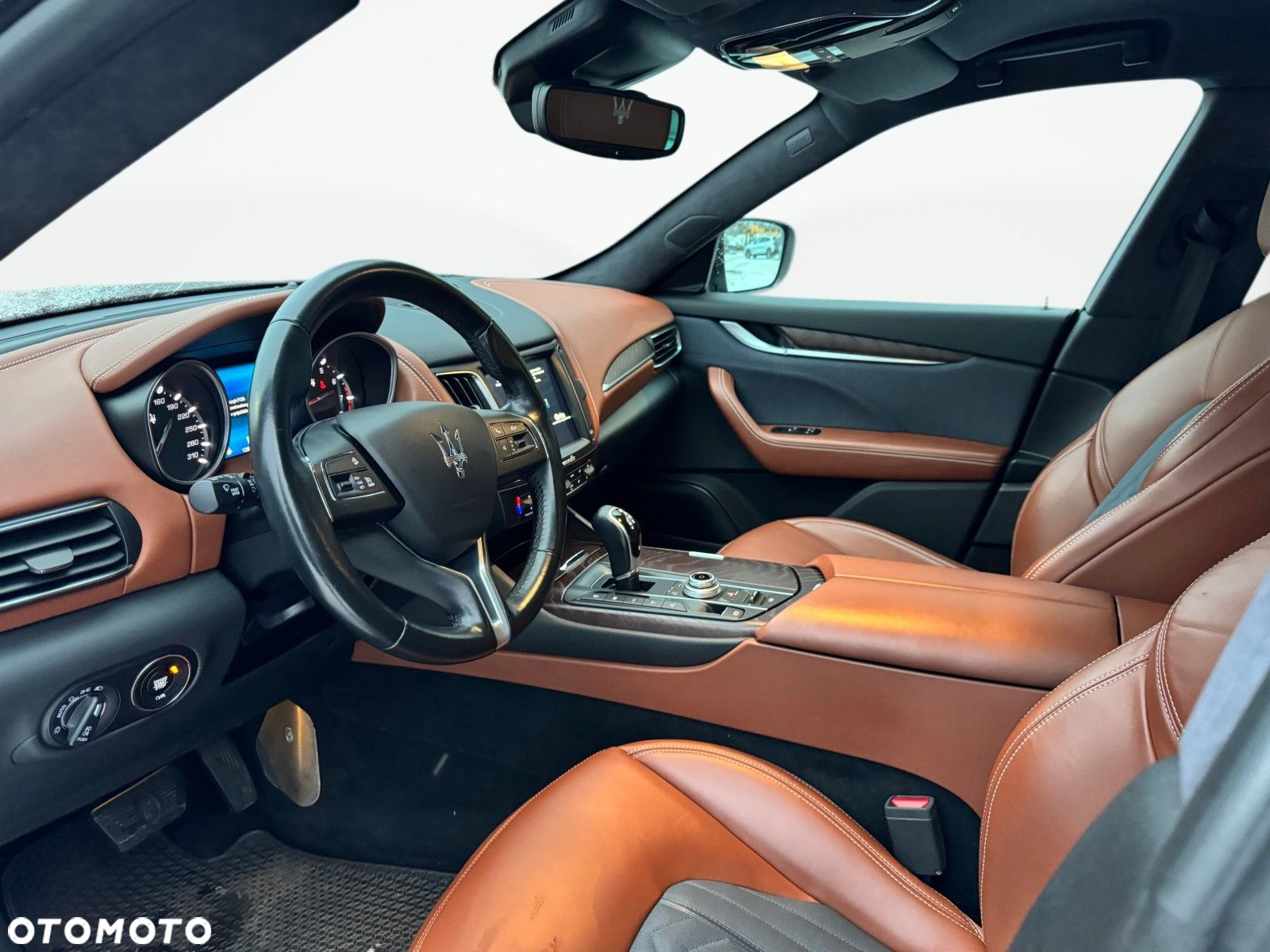 Maserati Levante S Essence - 12