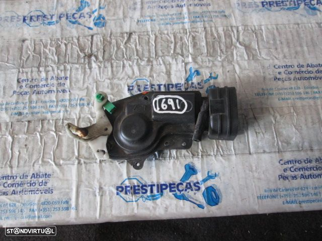 Fecho REF1691 SUZUKI GRAND VITARA 2002 2.0TDI 4X4 110CV 5P DOURADO TD 4 PINOS - 2