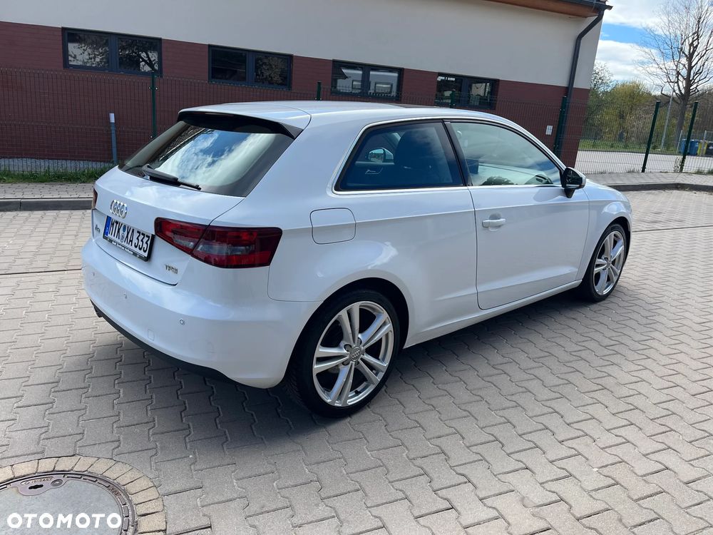 Audi A3 3-drzwiowe 1.4 TFSI S line Sportpaket - 4