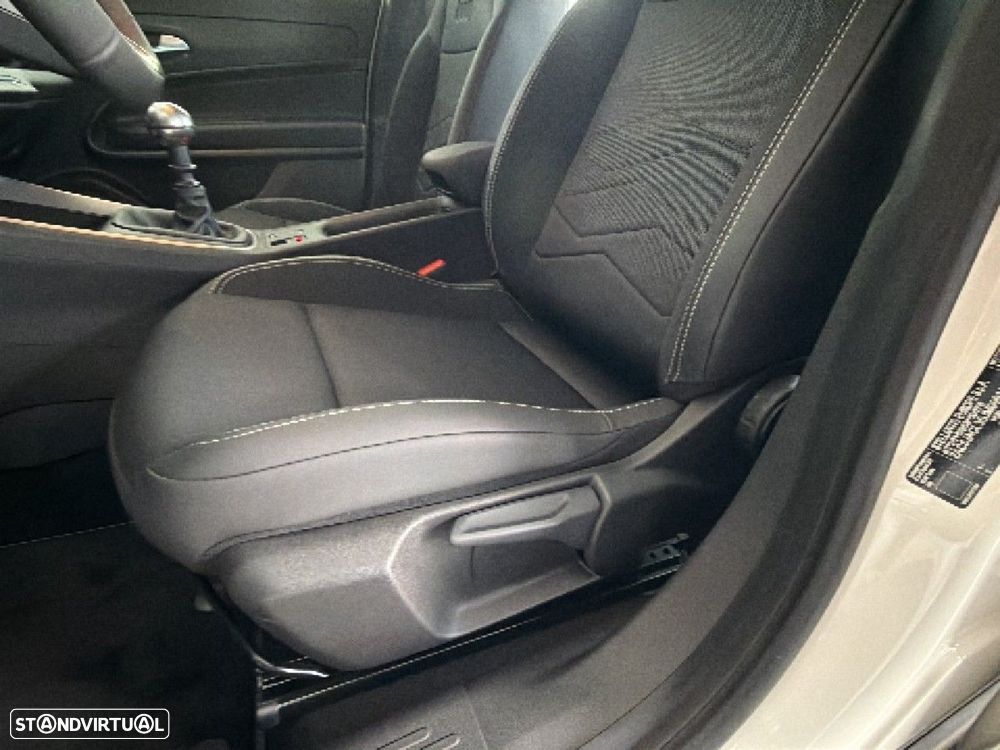 Jeep Avenger 1.2 TG Altitude - 9