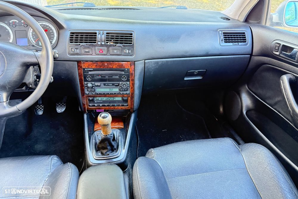 VW Bora 1.9 TDi Highline - 18